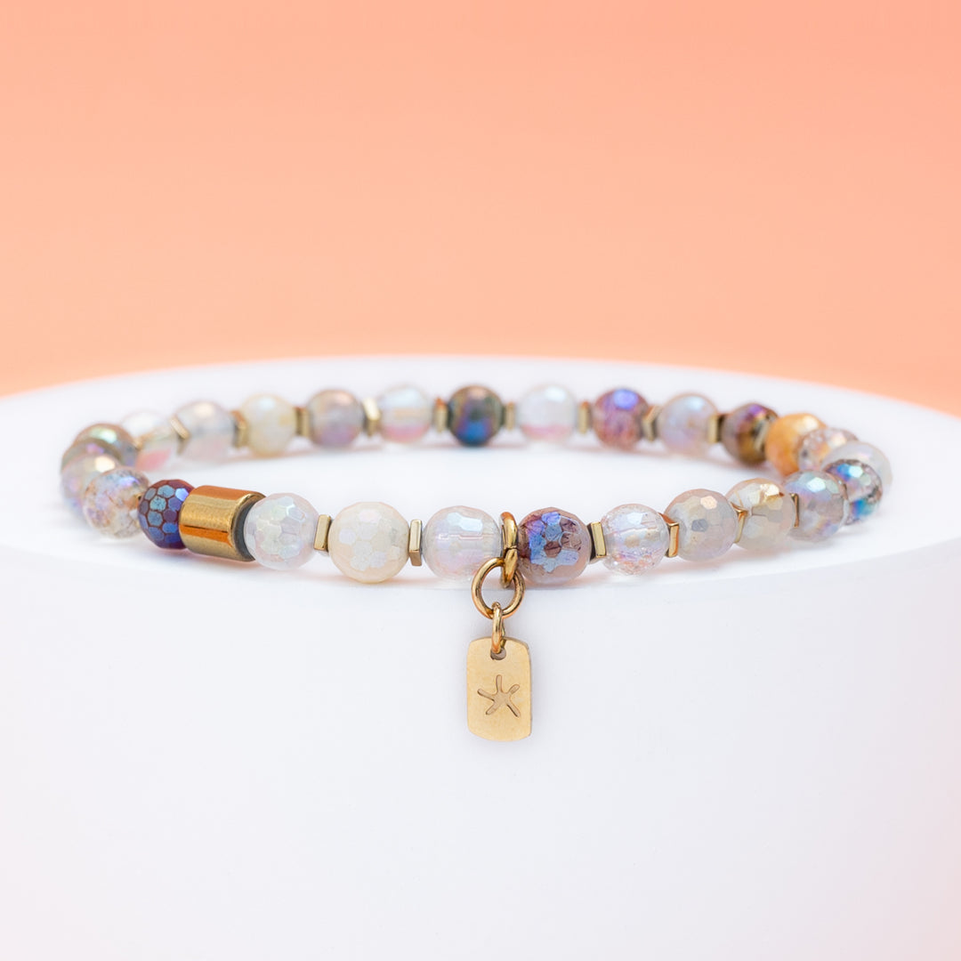 Beaded bracelet with starfish charm, starfish symbolism, ocean jewellery, beach jewellery for women, mother's day present ideas