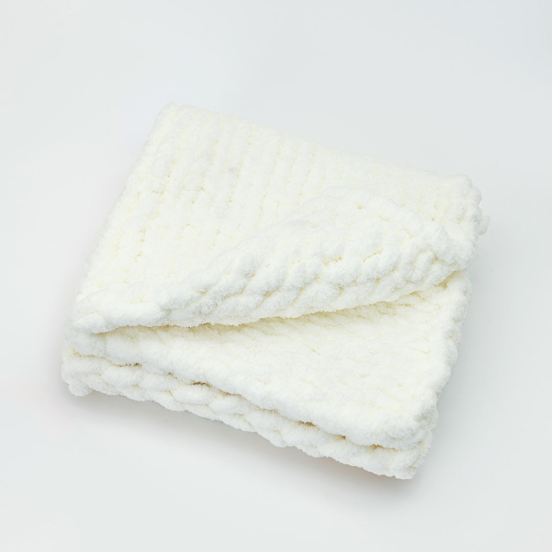 Beautiful hand knit baby blanket in white, soft and comfortable blanket, great gift ideas for women, freedom business