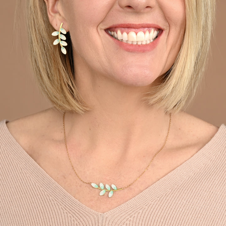 Hope Grows Necklace in Mint