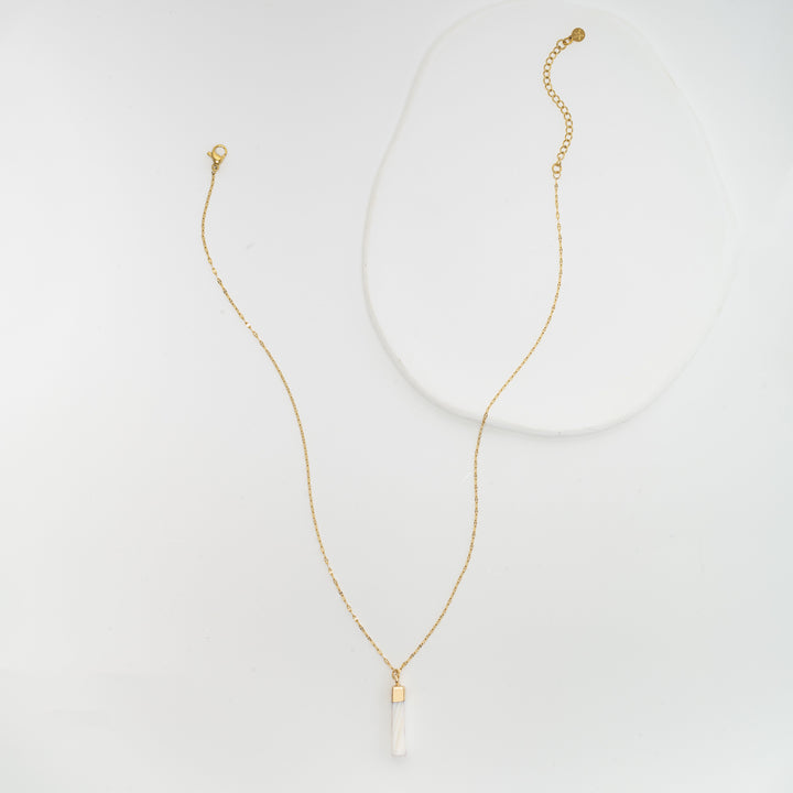 Brayden Pendant in Mother of Pearl