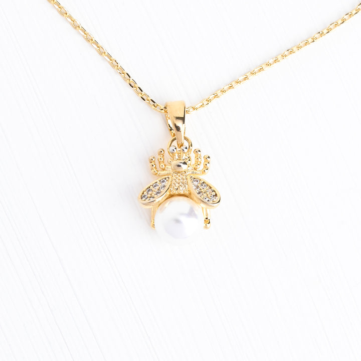 Queen Bee Pearl Necklace