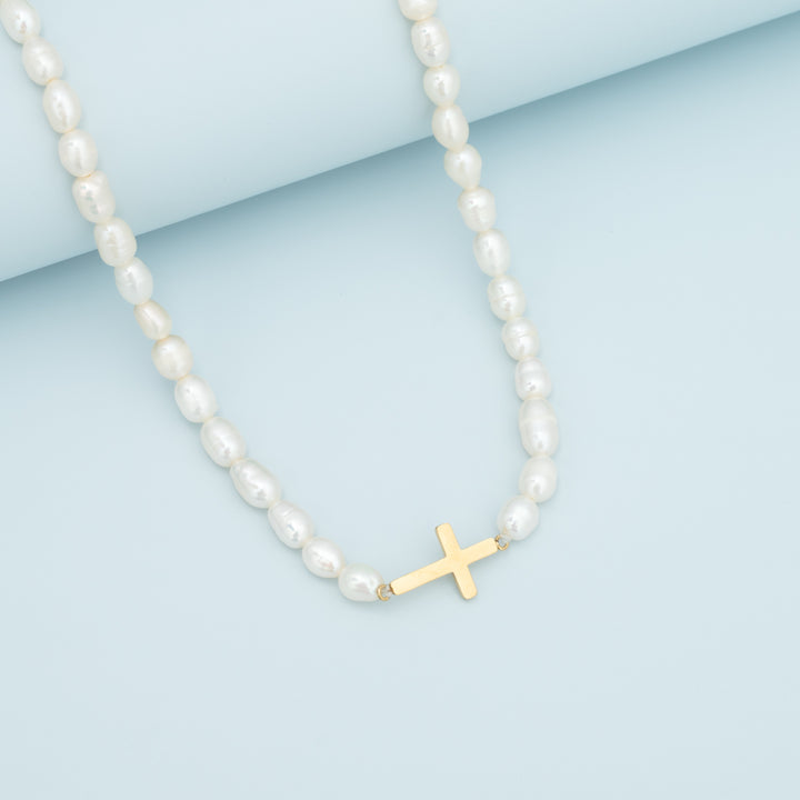 Faithful Pearl Necklace in Gold