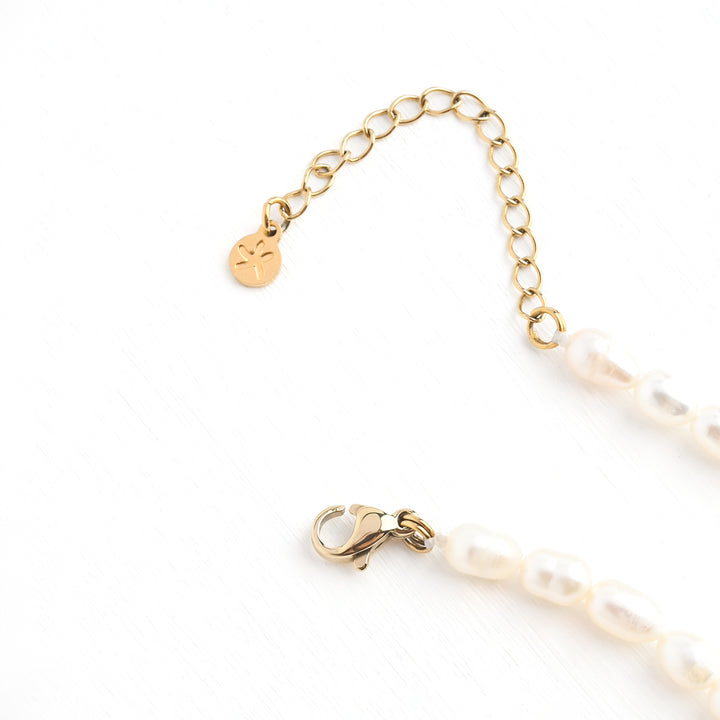 Faithful Pearl Necklace in Gold