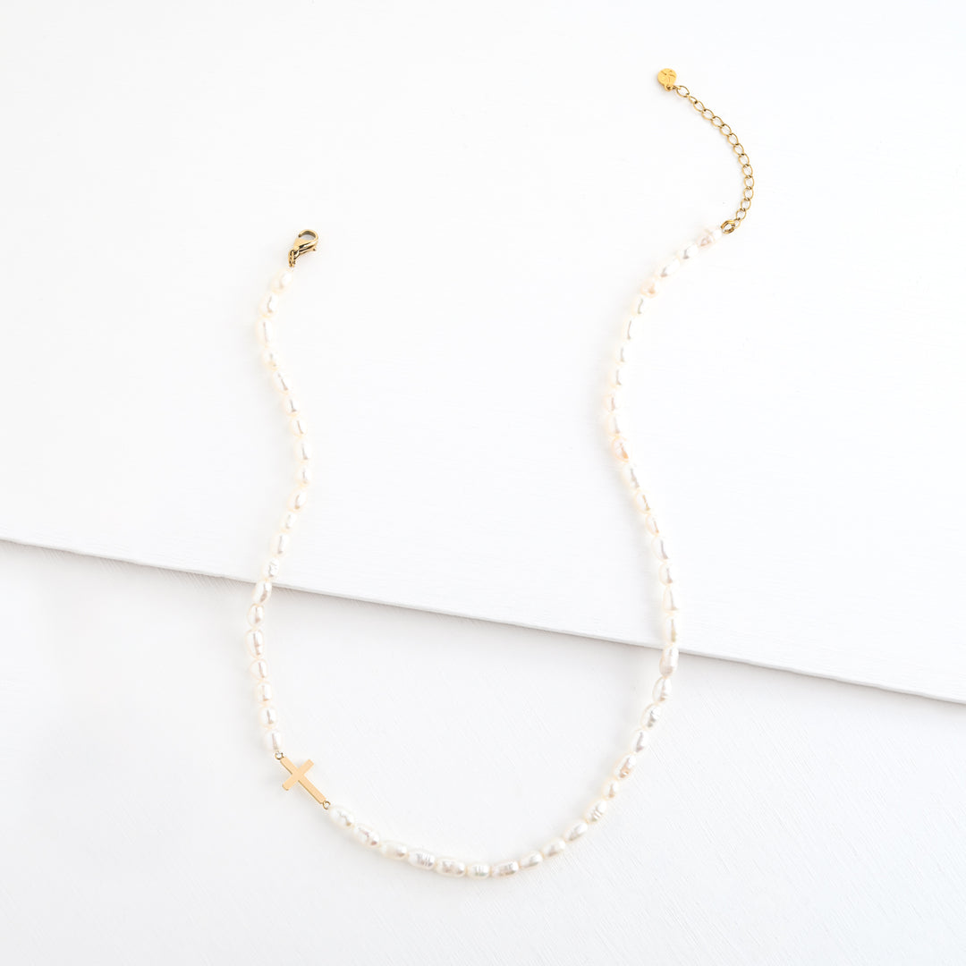 Faithful Pearl Necklace in Gold