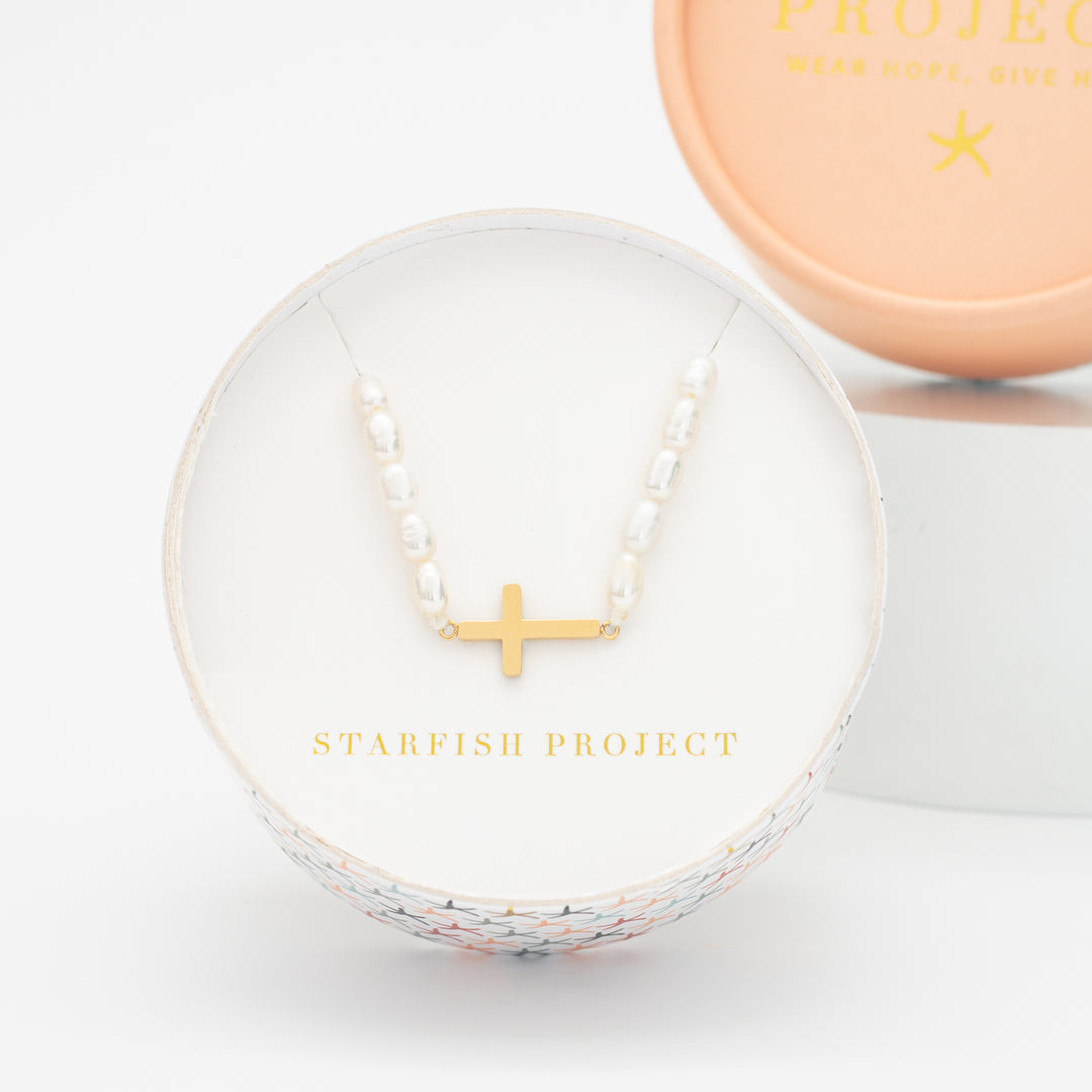 Faithful Pearl Necklace in Gold