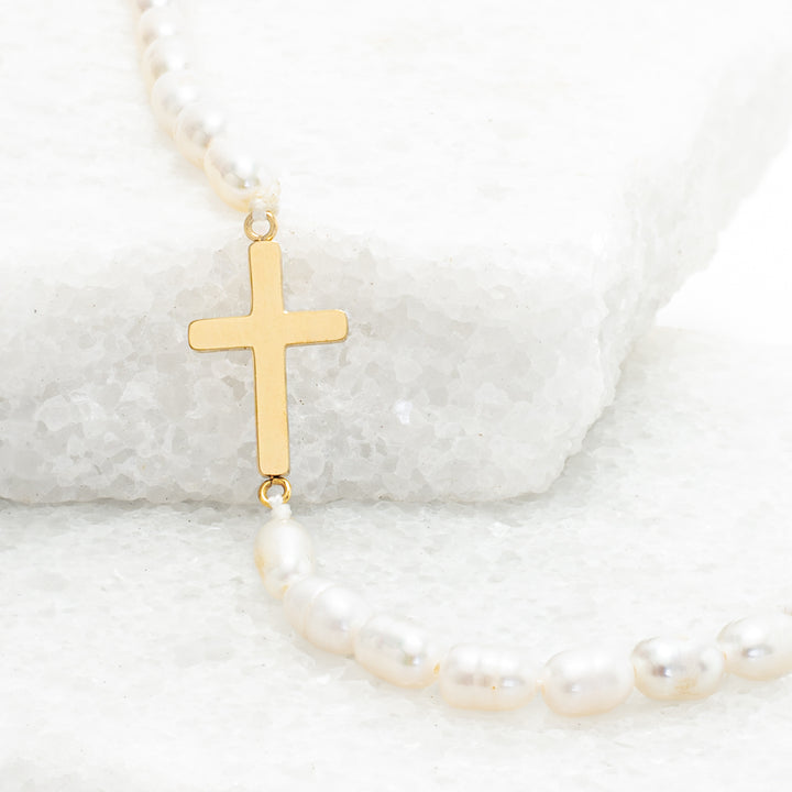 Faithful Pearl Necklace in Gold