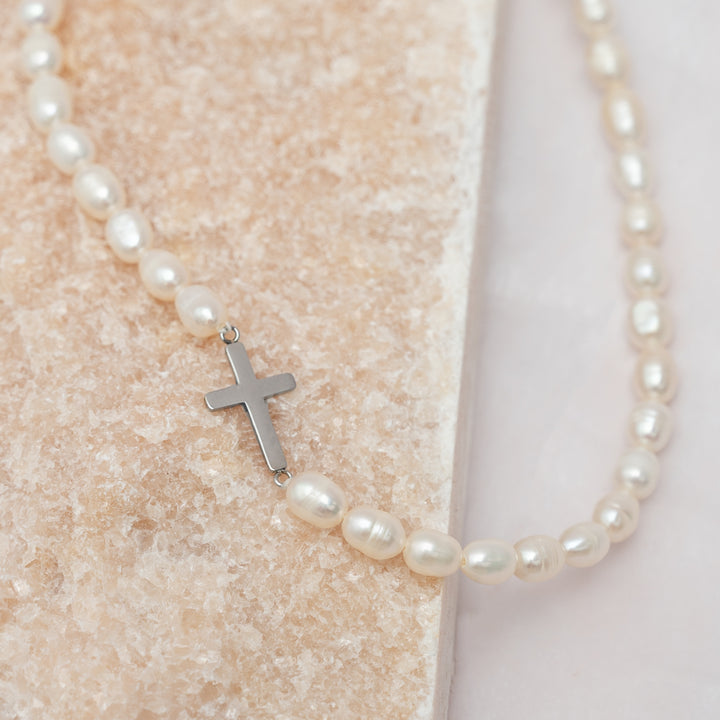 Faithful Pearl Necklace in Silver