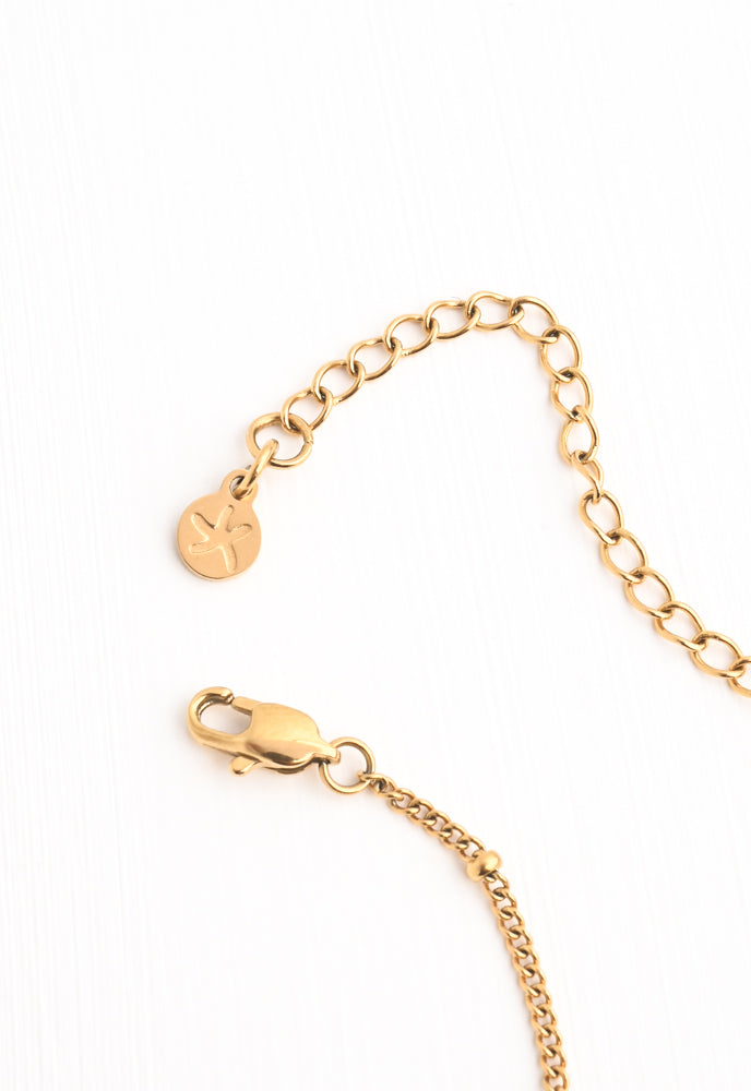 Initial Necklace Q with Gold Chain