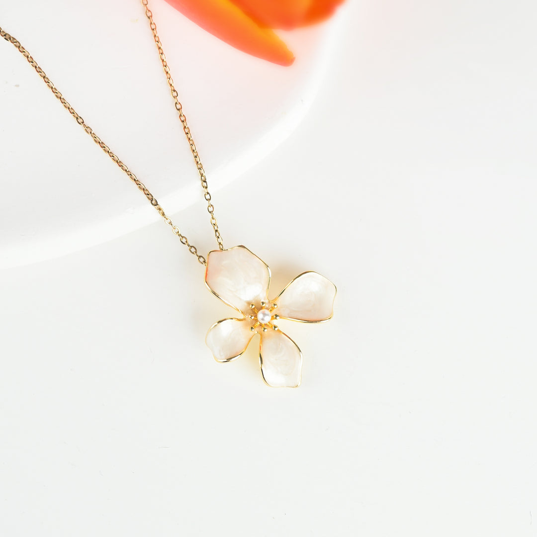 Hope in Bloom Necklace in Tuscan Tan