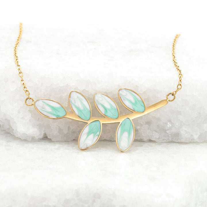 Hope Grows Necklace in Mint