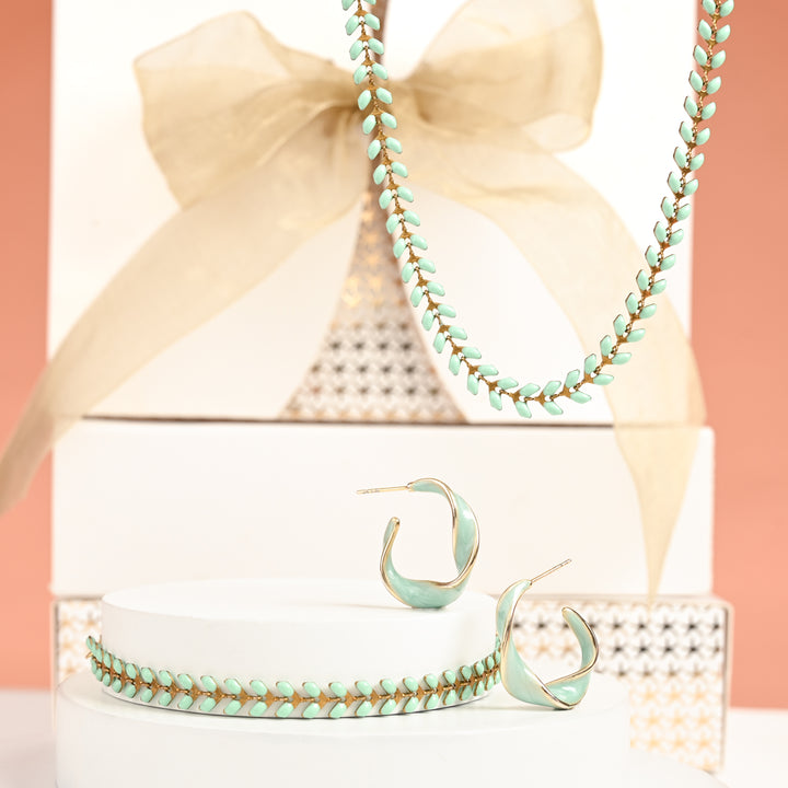 With a Twist Gift Set