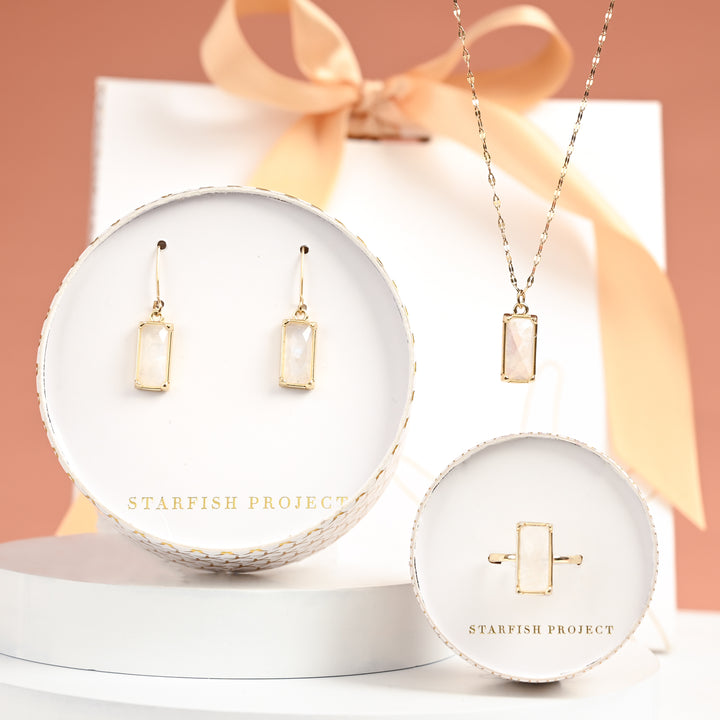 Moonlit Grace Gift Set in Gold